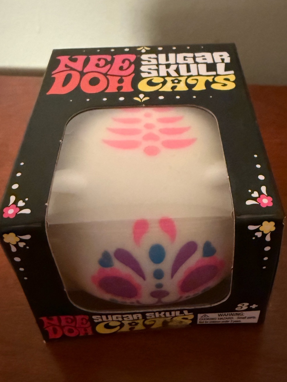 Pink sugar skull cat Needoh